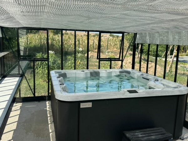 Sera hobby sticla Tulipano