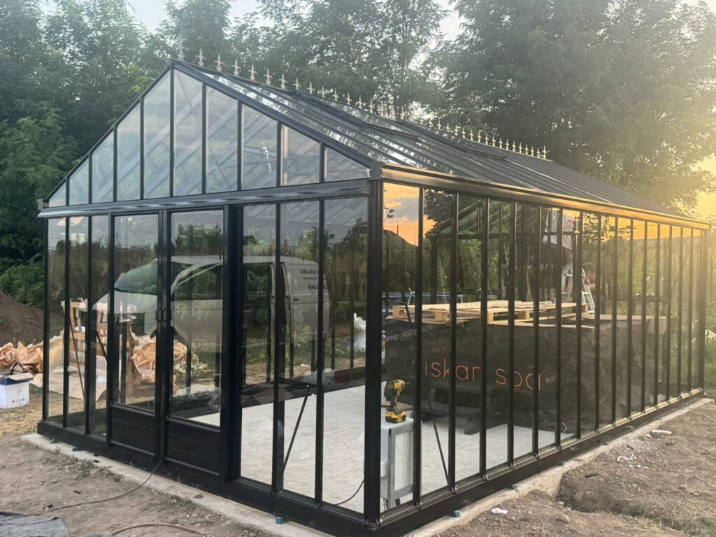 sera sticla, sera hobby, sera urbana, sere rezidentiale